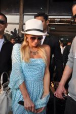 Paris Hilton arrives in Goa for IRFW 2012 on 29th Nov 2012 (8).JPG